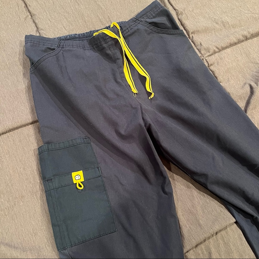 Four Pairs of Scrub Pants Sizes Small and Medium Nursing Medical Comfort Blue - Picture 14 of 16